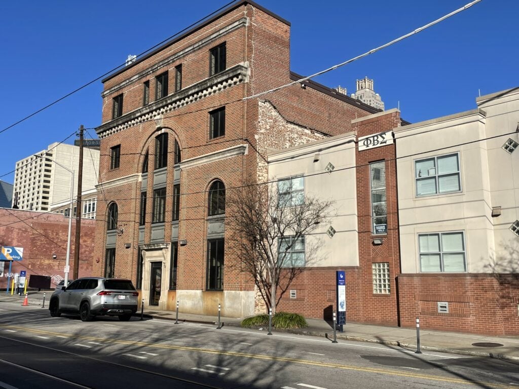 148 Edgewood Avenue SE
